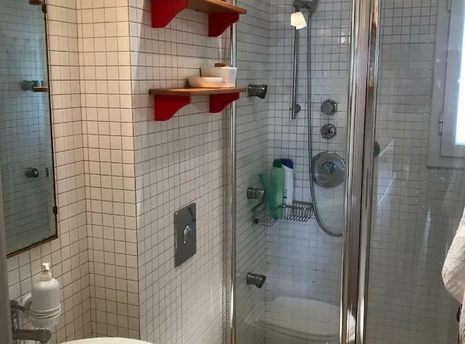 Rits Beachfront 살루