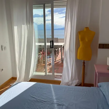 Rits Beachfront Apartment *