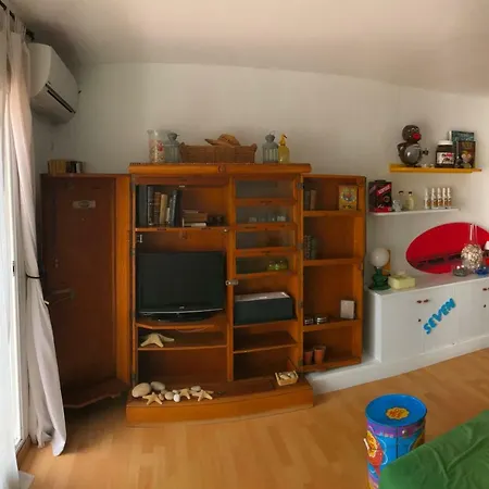 Rits Beachfront Apartment